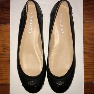 Women’s Black Chelsea Coach flats